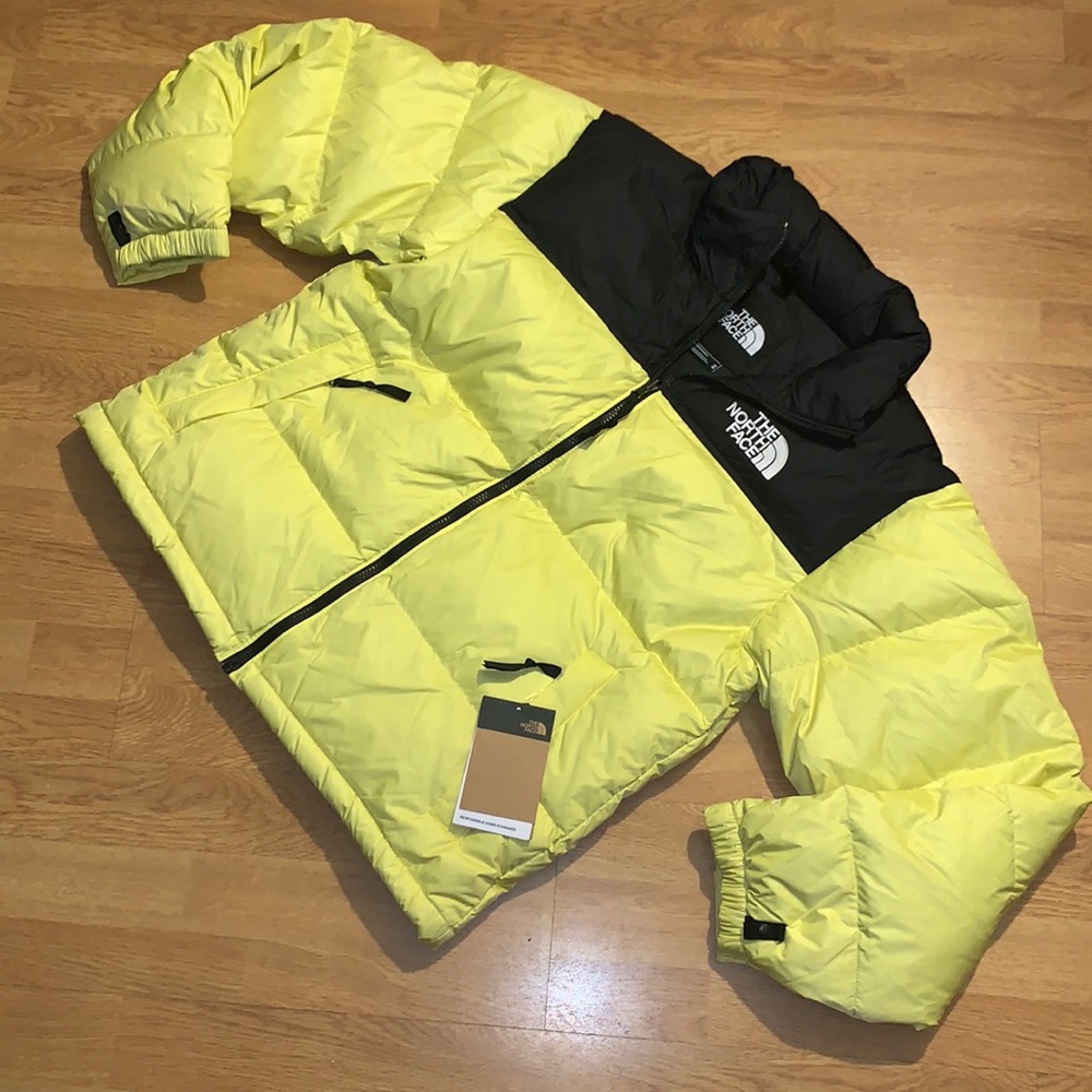 NWT The North Face 1996 Retro Nuptse Jacket, Large